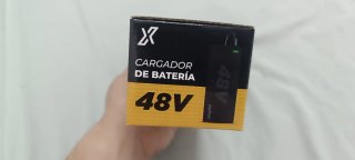 Cargador EcoXtreme 48V Patinete Eléctrico
