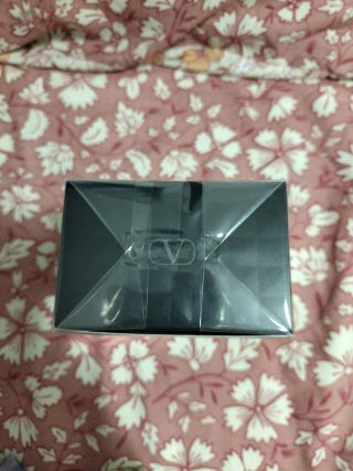 Perfume Valentino Uomo Negro y Rosa