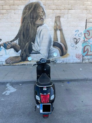 Vespa GTS Super Sport Negra