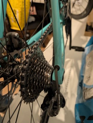 Bianchi Sprint 105 Disc - Bicicleta de carretera