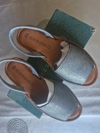 Sandalias plateadas Talla 38