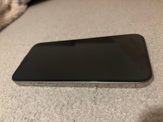 iPhone 16 Pro Max Titánio