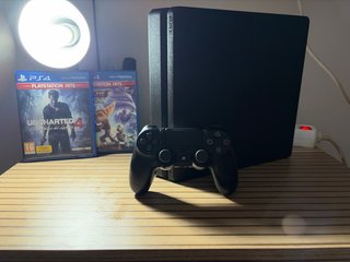 Consola PS4 Slim Negra