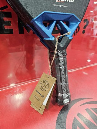 Pala de Pádel BullPadel Vertex 05 Comfort, Nueva.