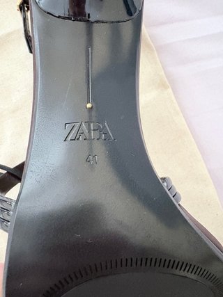 Sandalias tacón fino Zara Talla 41 Negras