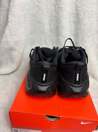 Nike Vomero Plus Talla 41 Negro/Rojo