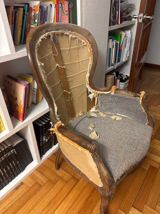 Sillón antiguo para restaurar