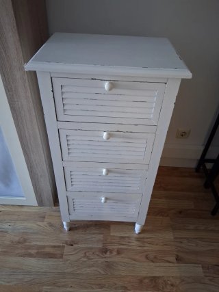 Cómoda 5 cajones blanca estilo Shabby Chic