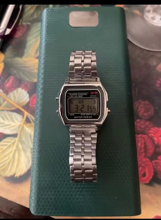 Reloj Casio Dorado Elegante