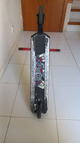 Patinete Bestial Wolf Rocky R12