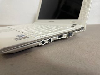 Portátil Samsung Netbook N120