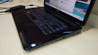 Portátil Dell Inspiron 1545 con Windows 11