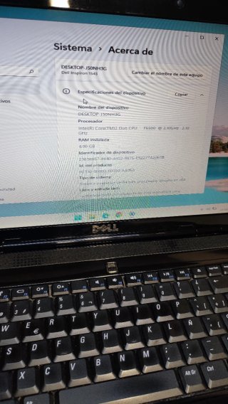 Portátil Dell Inspiron 1545 con Windows 11