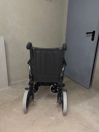 Silla de ruedas plegable