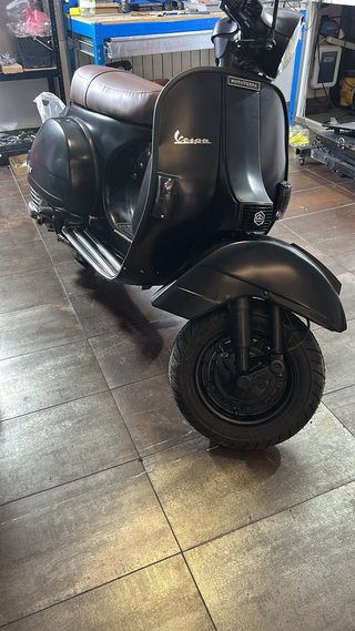 Vespa PX 200 E DN Negra