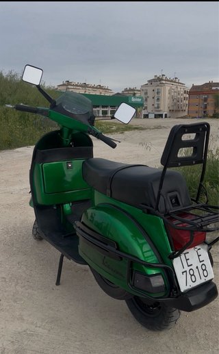Vespa PX 200 E DN Negra