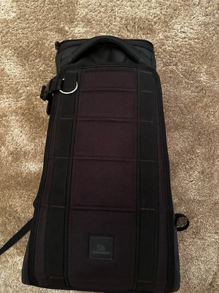 Mochila Douchebags Hugger 30L Negra