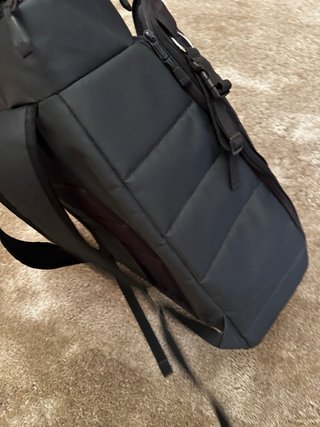 Mochila Douchebags Hugger 30L Negra