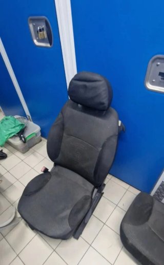 Banqueta derecha coche