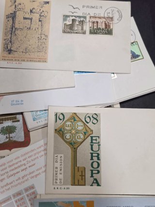 150 +-  sobres antiguos España.