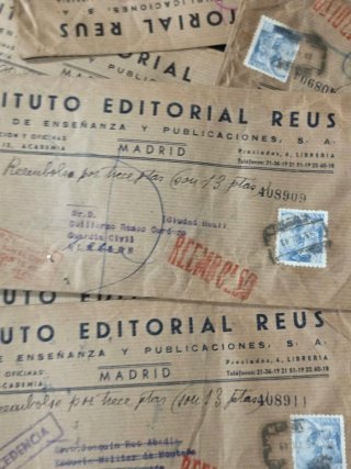 150 +-  sobres antiguos España.