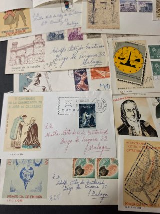 150 +-  sobres antiguos España.