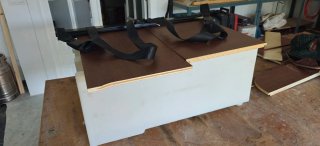 Soporte de cinturones de contramarcha para Camper.