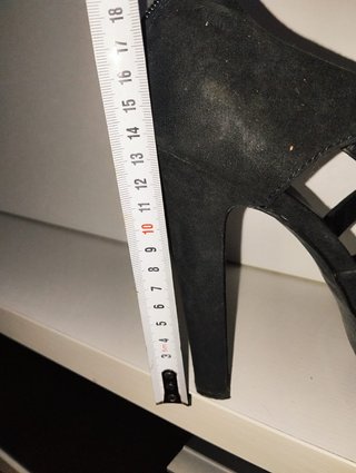 Zapatos de tacón negros