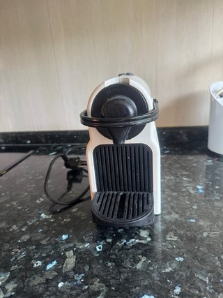 Cafetera Nespresso Blanca
