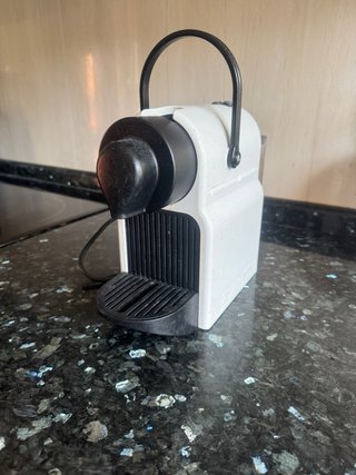 Cafetera Nespresso Blanca