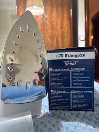Plancha Orbegozo 2000 W (Solo 4 usos, con caja)