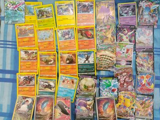 Cartas Pokémon Variadas