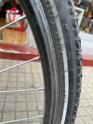 Bicicleta Clásica con Cesta Delantera