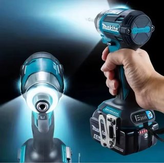 Atornillador de impacto tipo Makita