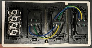 Caja superficie 6 tomas + 4 red RJ45
