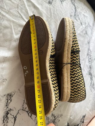 Zapatos de Guees