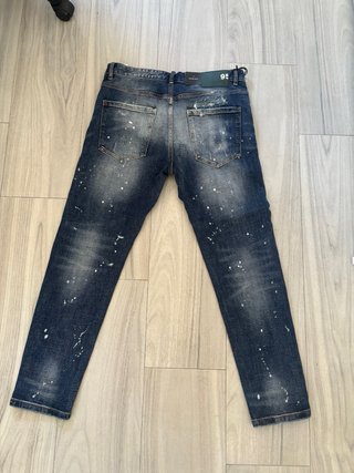 Pantalón DSquared2 azul con manchas