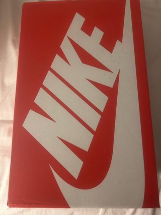 Bonitas Zapatillas Nike Grises y Blancas