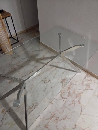 Mesa de comedor cristal y metal