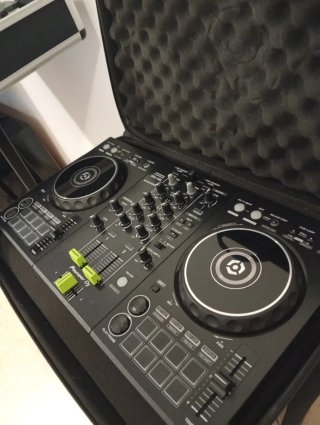 Controlador DJ Pioneer DDJ-400
