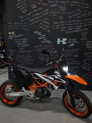 KTM 690 Smcr 11.000 km A2