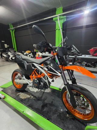KTM 690 Smcr 11.000 km A2