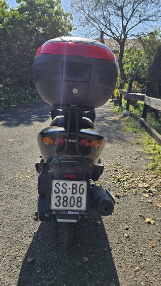 Yamaha Majesty 125 cc en muy buen estado mecanico.