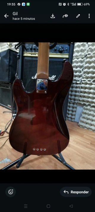 Bajo Sire Marcus miller p5 con pastillas seymour