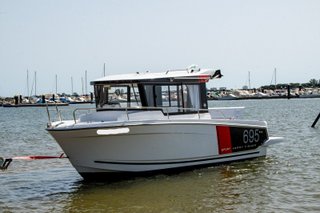 Barco Jeanneau Merry Fisher Sport 695 S2 del 2022
