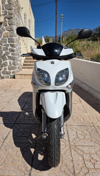 Yamaha Xenter 125cc Scooter Automática