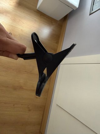 Palo soporte móvil con pinza