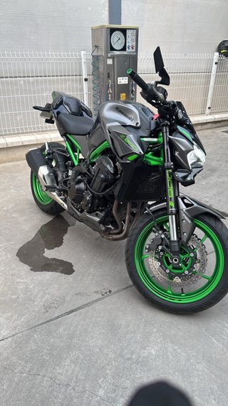 Kawasaki Z900 A2 2023 - 16.000 km
