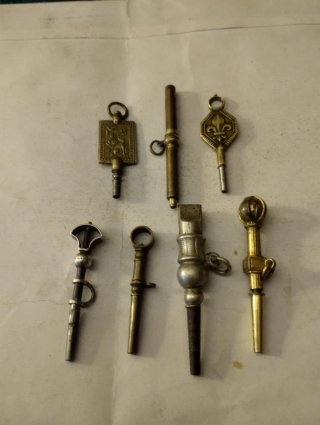 Llaves antiguas para reloj de bolsillo