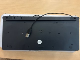 Mini Teclado K-1000 Negro